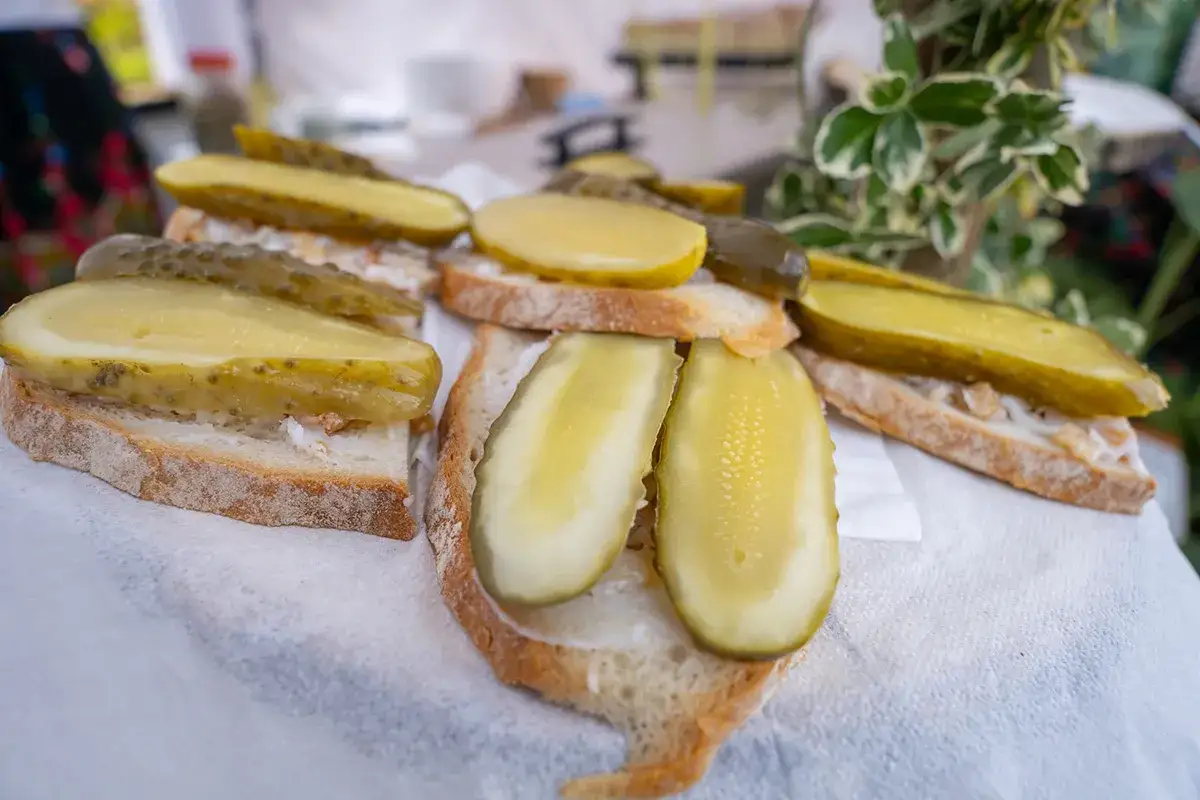 Zdjęcie Co zjeść w Łodzi? Odkryj najlepsze smaki i lokalne przysmaki