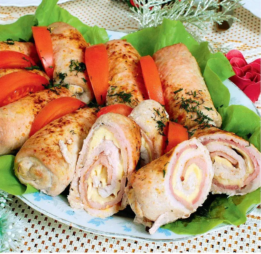 Zdjęcie Roladki drobiowe w sosie serowym - prosty przepis na pyszny obiad