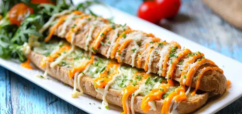 Zdjęcie Szybka i smaczna zapiekanka domowa w piekarniku - prosty przepis