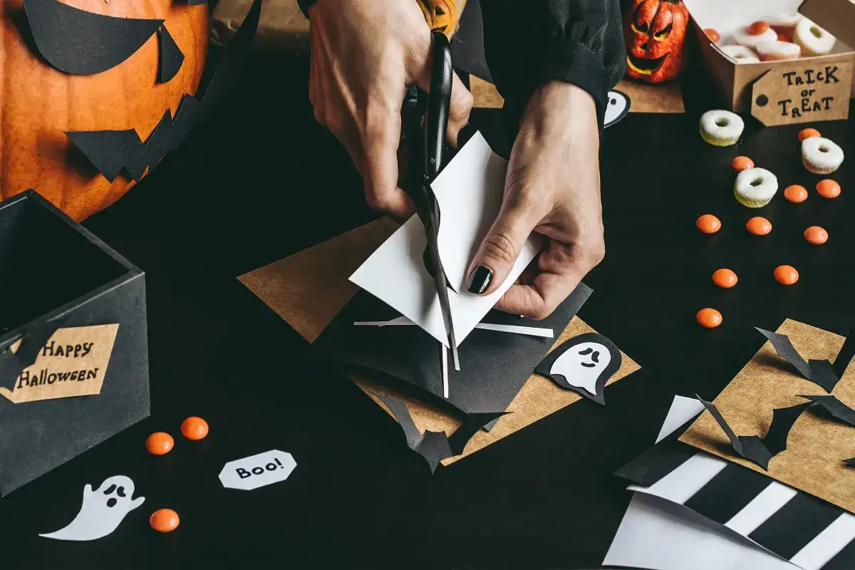 Zdjęcie Jak zrobić ozdoby na Halloween z papieru – proste i kreatywne pomysły