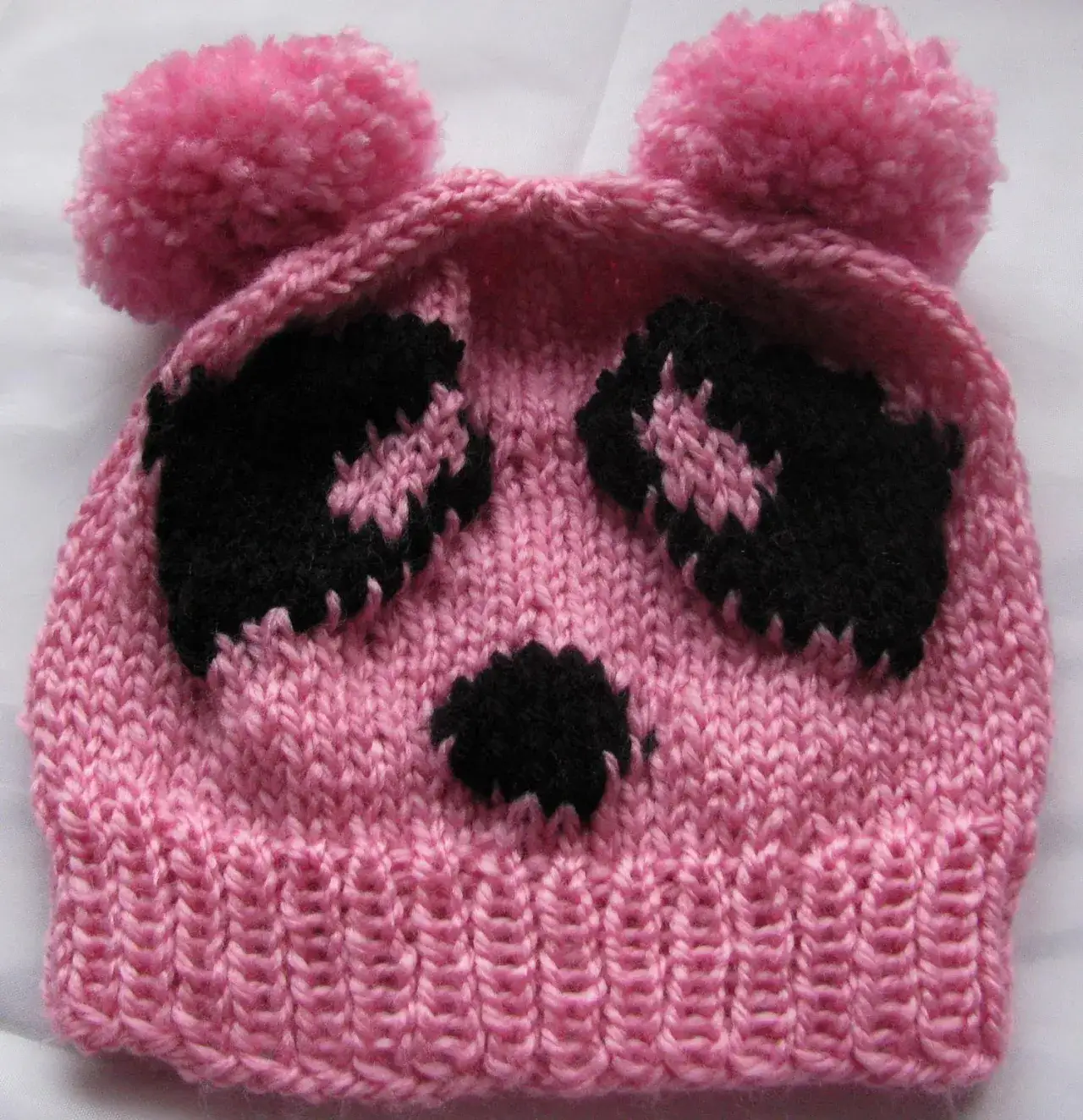 Zdjęcie Czapka panda jak zrobić - proste kroki do stworzenia uroczej czapki