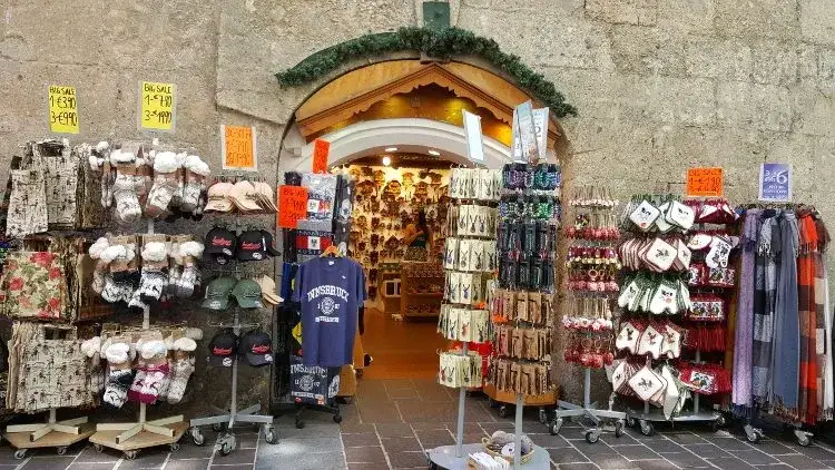 Zdjęcie Gdzie kupić pamiątki w Wiedniu? Odkryj najlepsze miejsca i ceny