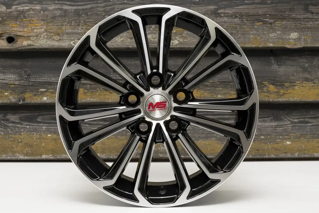 Zdjęcie Skoda Fabia I: Jakie felgi pasują? Parametry, rozmiary, ET