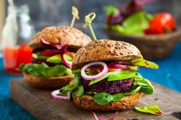 Zdjęcie Burger végan maison : la recette ultime pour un délice bluffant !