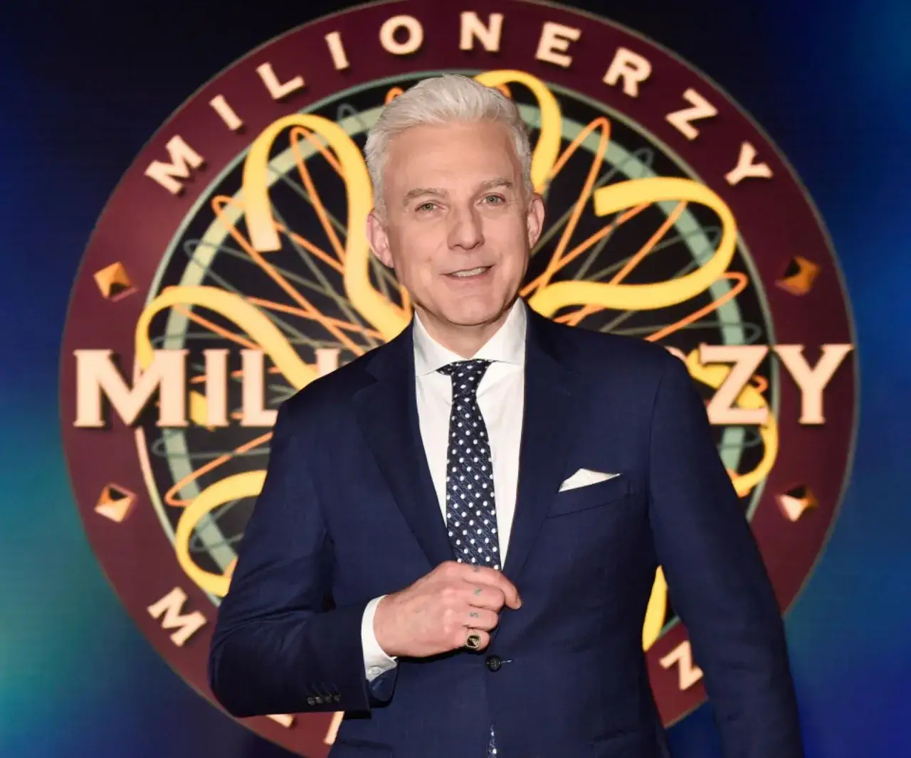 Zdjęcie Jak działa telefon do przyjaciela w milionerach? Odkryj sekrety!