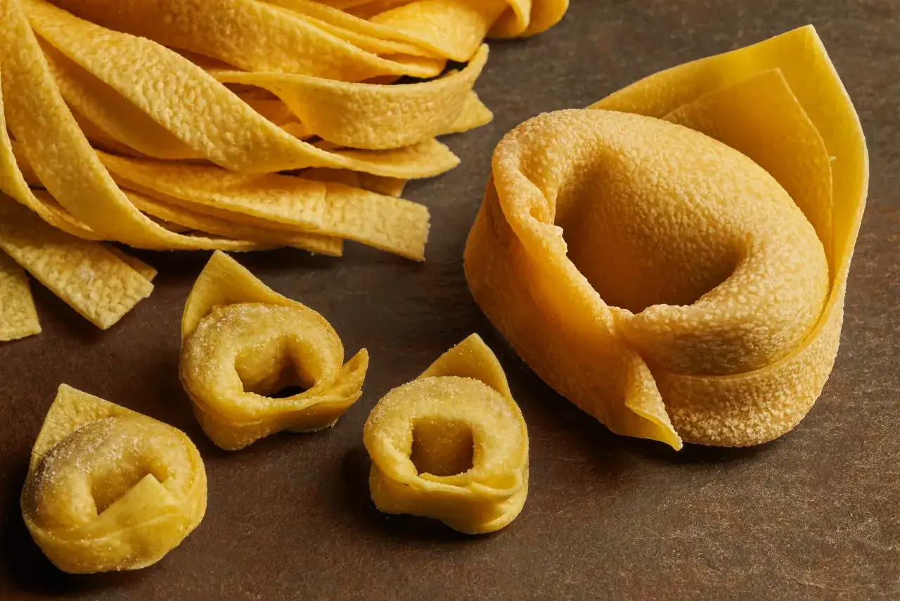 pasta fresca bolognese fatta a mano tortellini lasagne