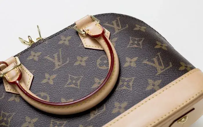 Louis Vuitton Vachetta skóra patyna autentyczna