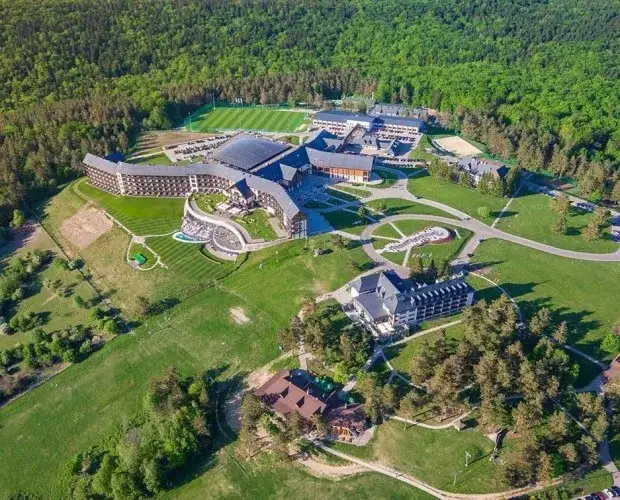Hotel Arłamów panorama widok z lotu ptaka
