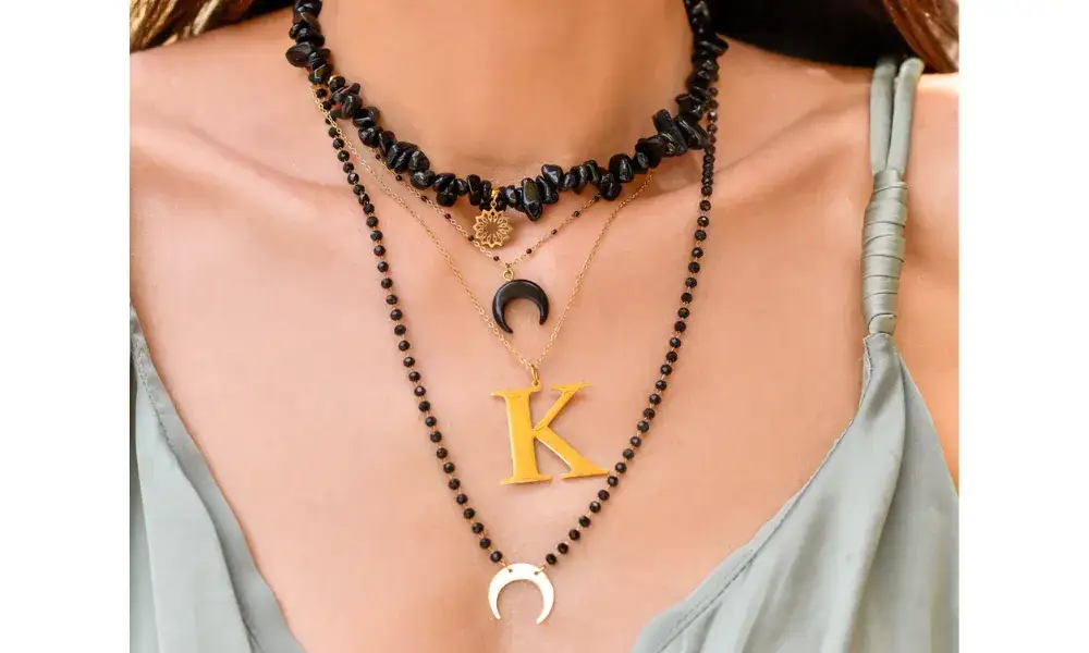 naszyjnik księżyc symbolika