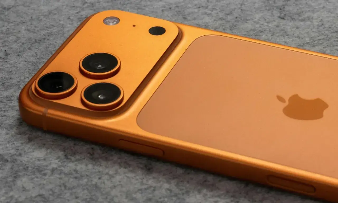Pomarańczowy iPhone z potr&oacute;jnym aparatem, może to już iPhone 18?