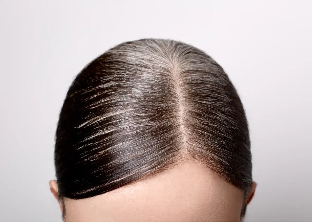 hennowanie dwuetapowe siwych włosów przed i po