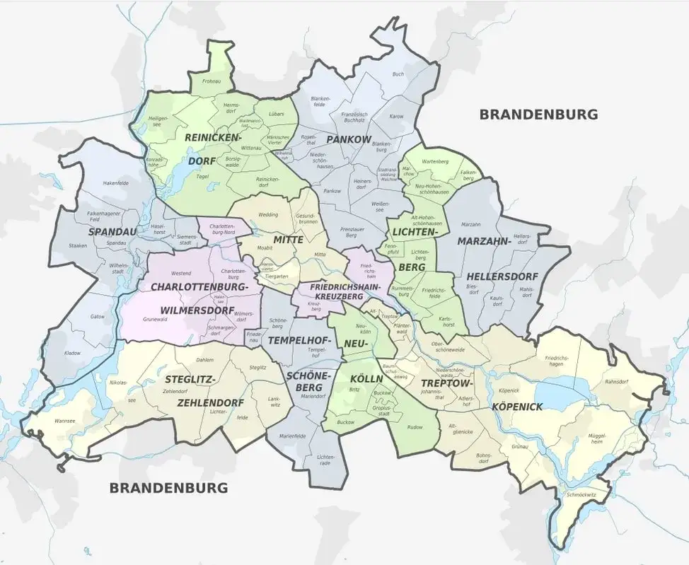 Mapa Berlina z zaznaczonymi dzielnicami i punktami ryzyka