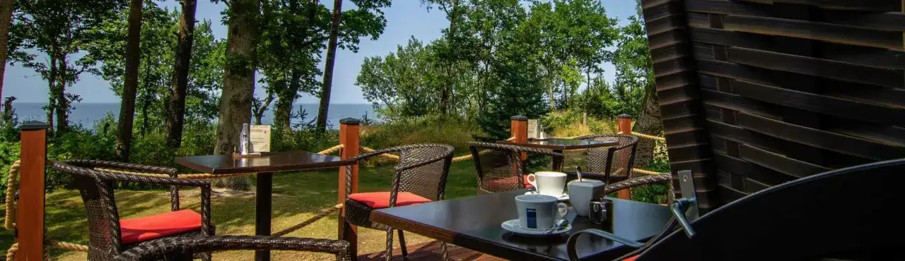 Restauracja Pobierowo widok na morze zach&oacute;d słońca