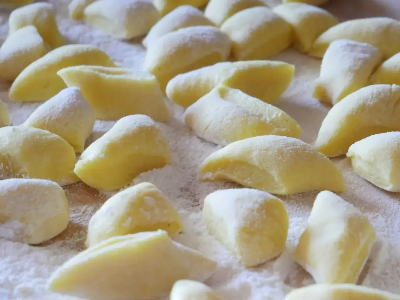 różne rodzaje ziemniaków do klusek