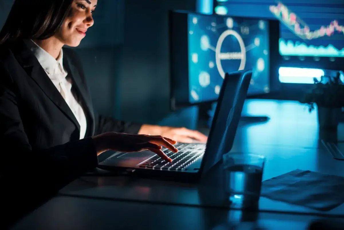 specjalista IT w banku cyberbezpieczeństwo