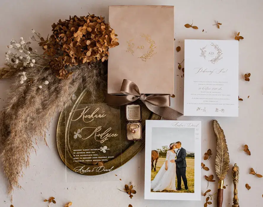 eleganckie zaproszenie ślubne dla rodzic&oacute;w w pudełku