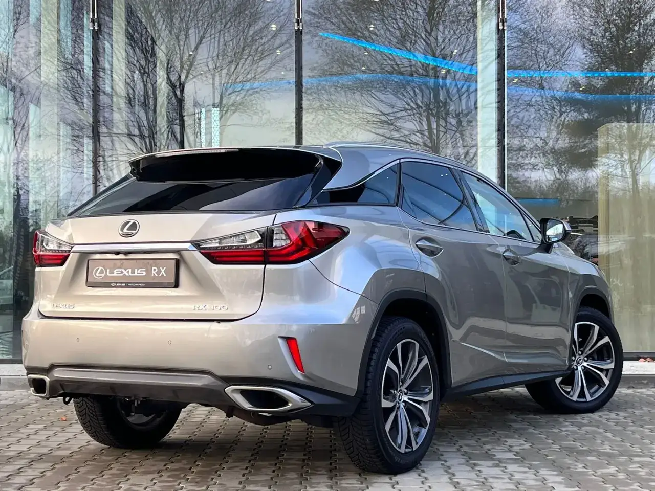 Lexus RX 300 używany rynek wtórny