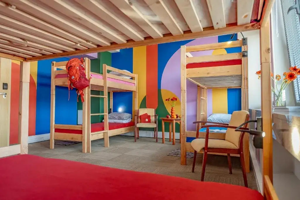 Przykładowe wnętrza hoteli, apartamentów i hosteli w Gdańsku