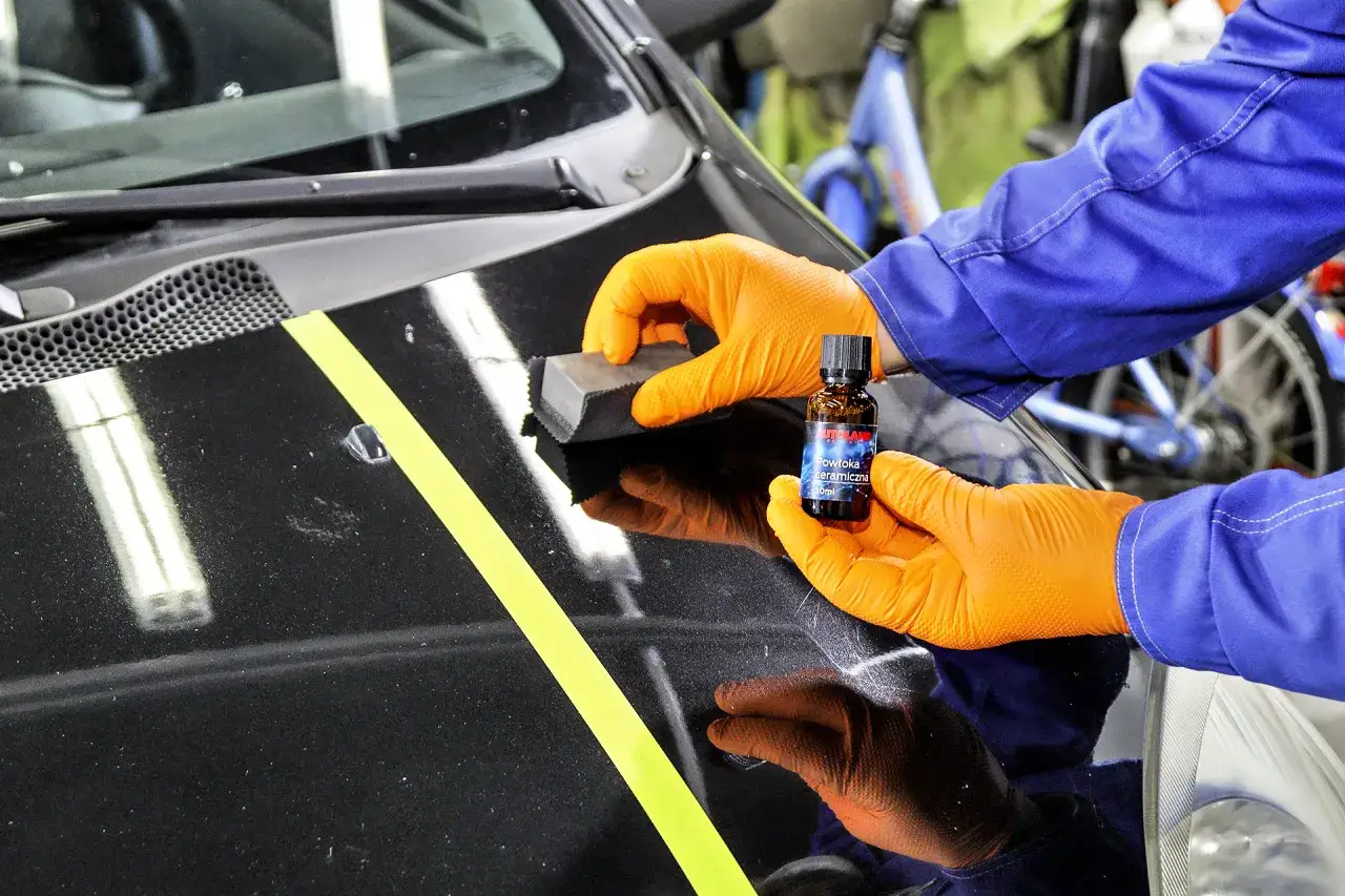 zestaw do samodzielnej aplikacji powłoki ceramicznej na auto
