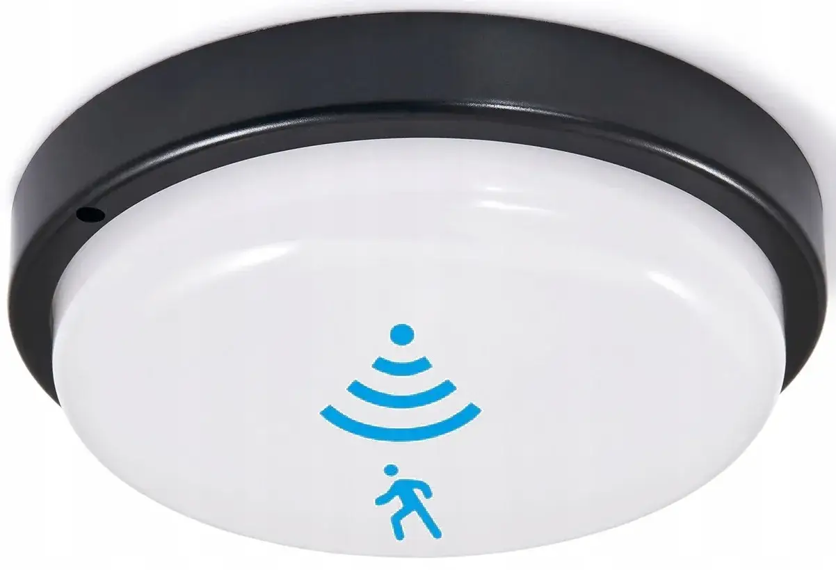 Nowoczesna lampa sufitowa zewnętrzna z czujnikiem ruchu.