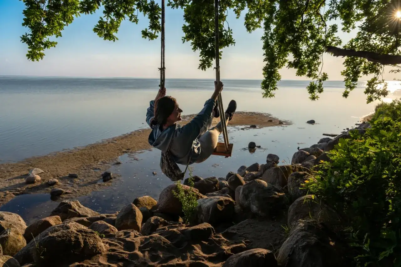 zach&oacute;d słońca Jastarnia huśtawka