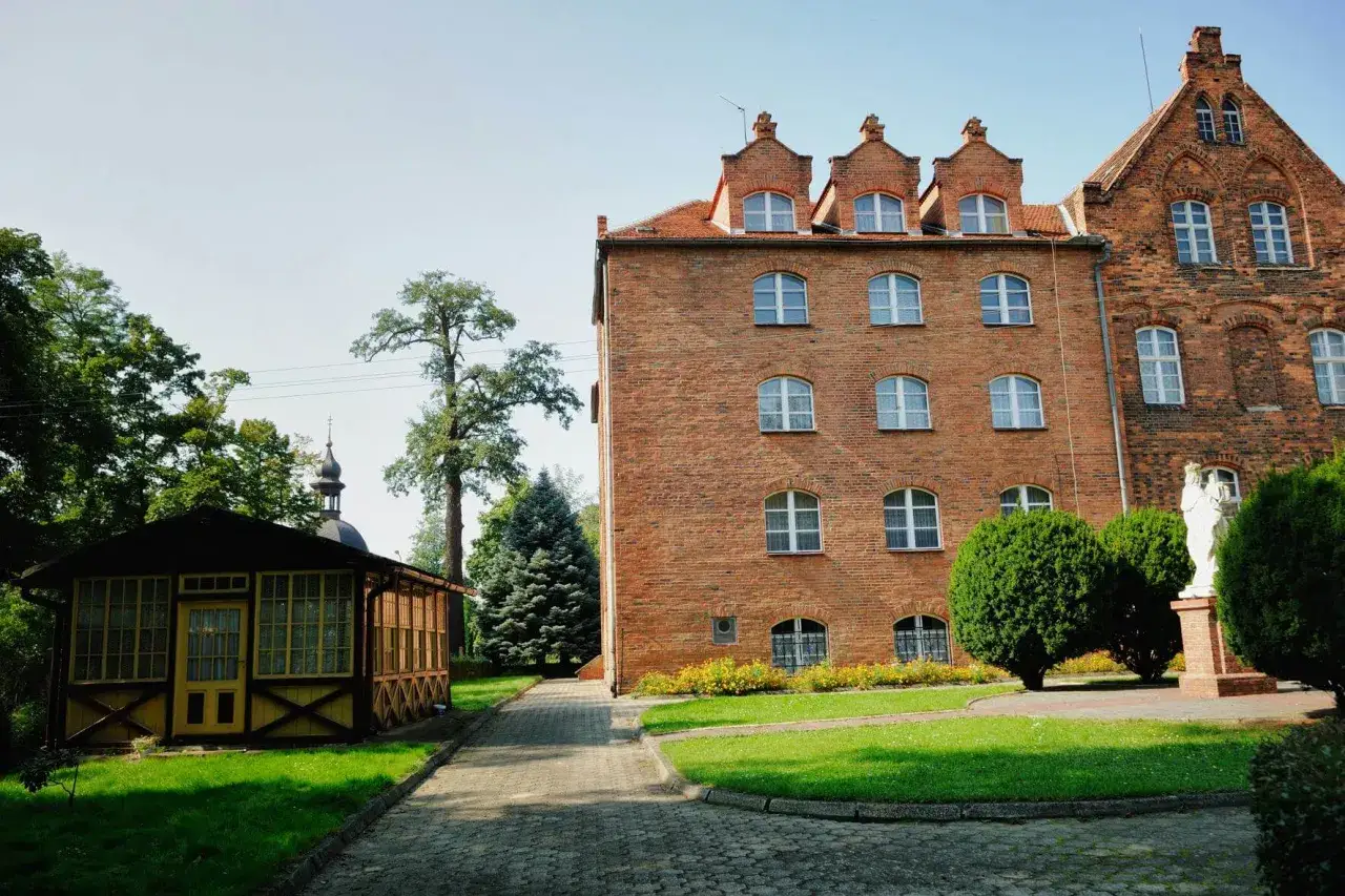 Dom Opieki św. Jadwigi Brzeg Dolny