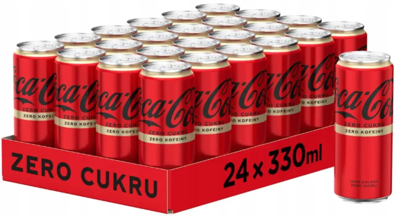 Pudełko z 24 puszkami Coca-Cola Zero Cukru. Zastanawiasz się, ile kalorii ma Coca-Cola? Ta wersja ma zero kalorii i zero cukru.
