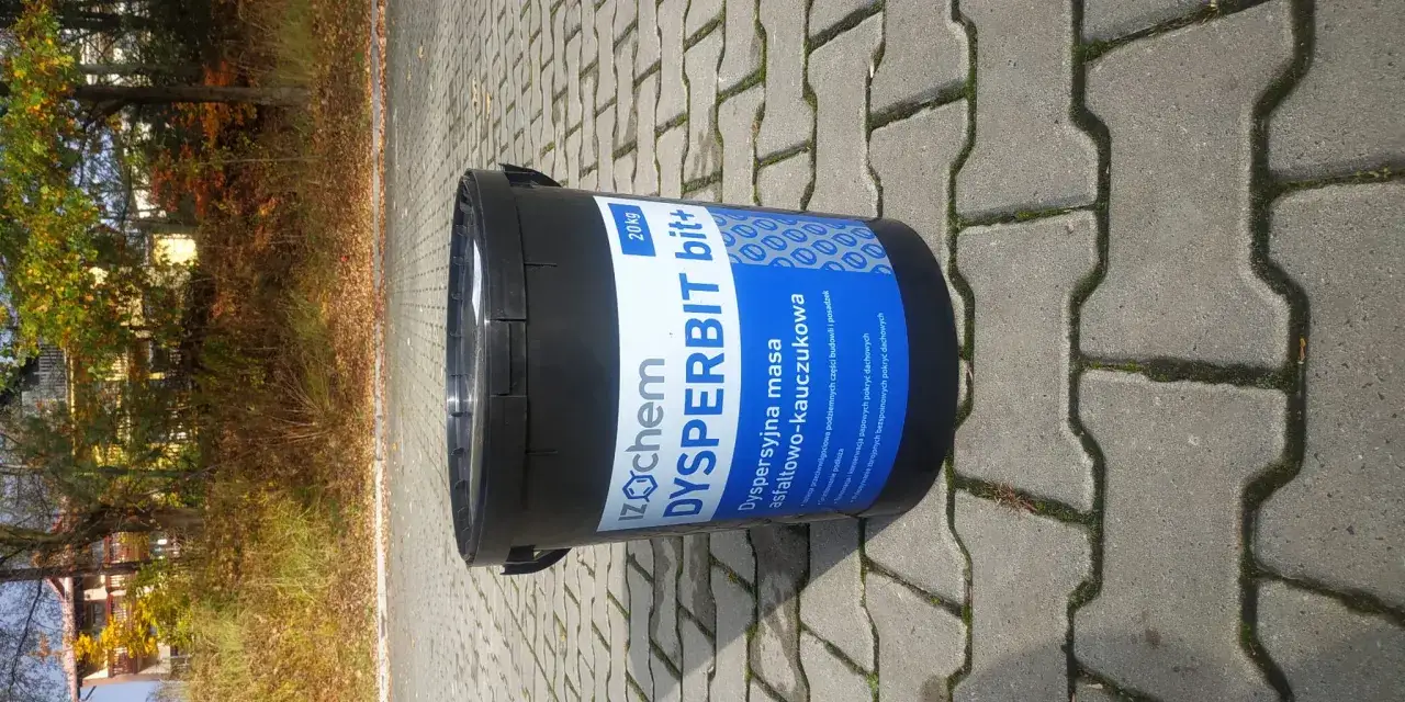 Zdjęcie Jak przygotować grunt pod dysperbit: skuteczna izolacja fundamentów