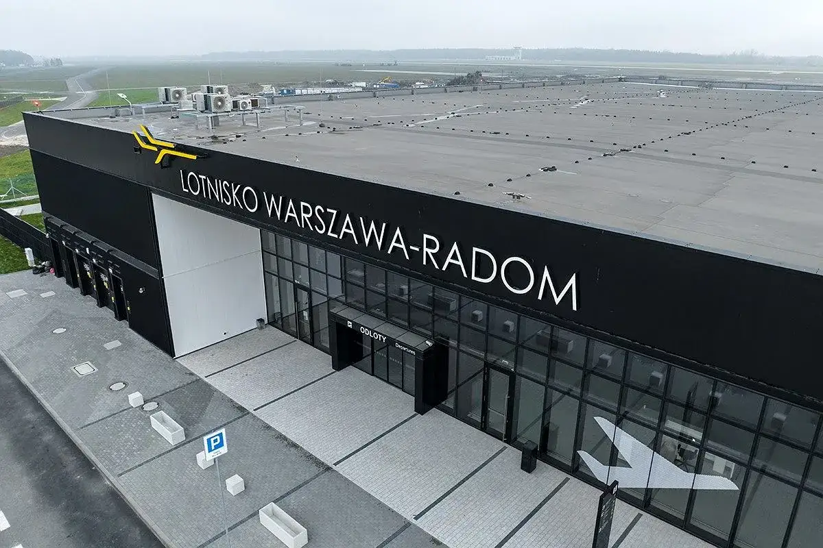 Terminal lotniska Warszawa-Radom