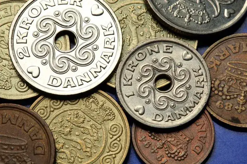 Zdjęcie Ile zarabia dekarz w Danii? Poznaj stawki i tajniki wynagrodzeń