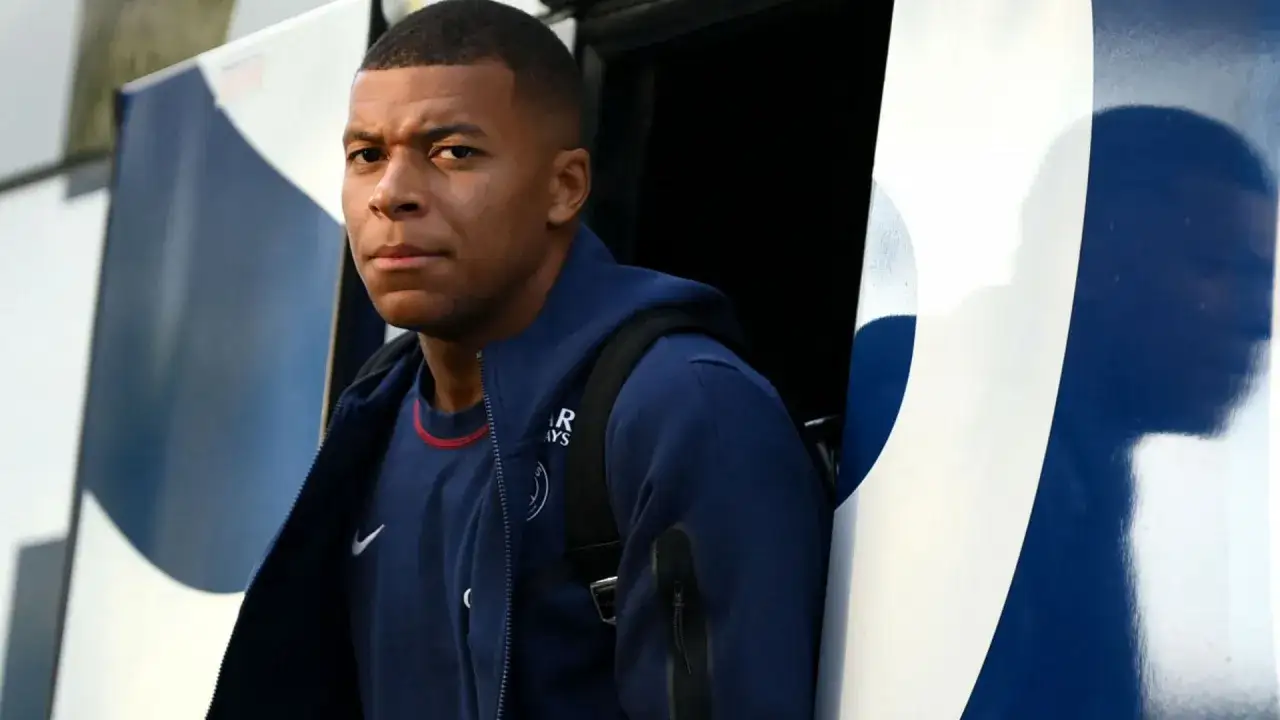 Zdjęcie Ile zarabia Kylian Mbappe? Szokujące szczegóły jego kontraktu w PSG
