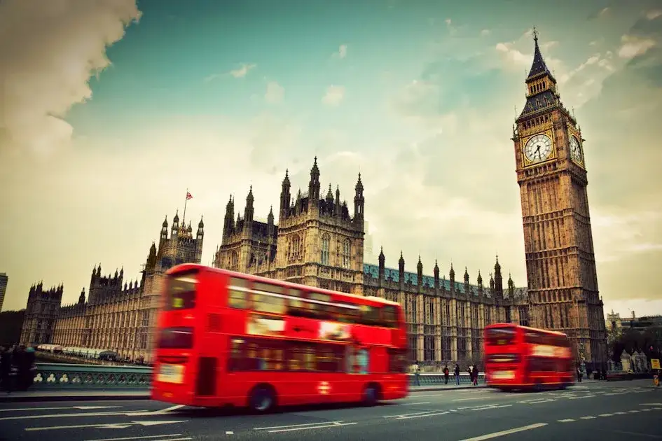 Zdjęcie Ile jedzie autokar do Londynu? Sprawdź czas podróży i trasy
