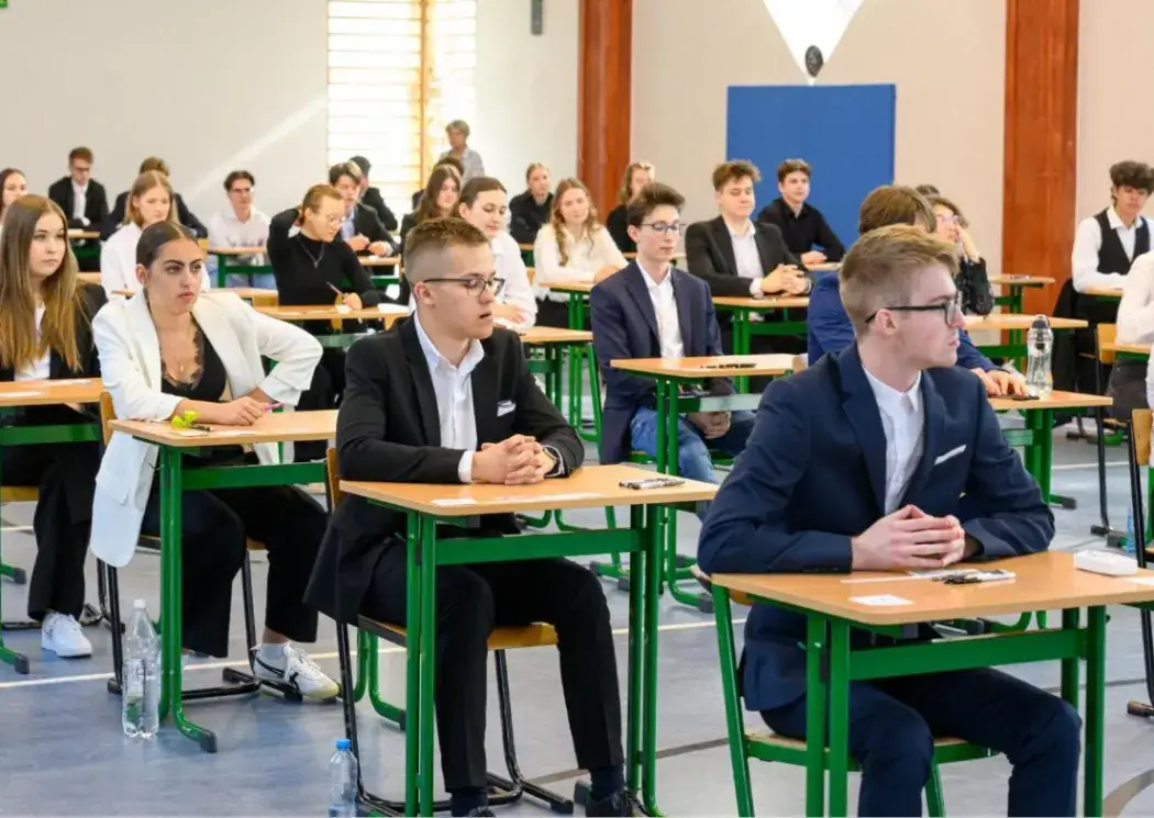 Zdjęcie Co można wnieść na maturę z matematyki? Sprawdź, co jest dozwolone