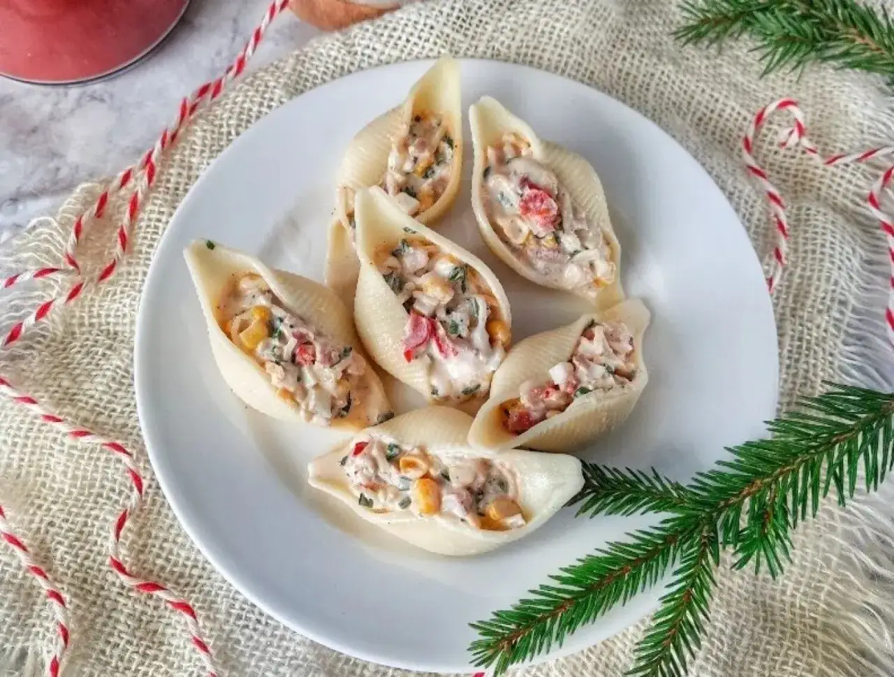 Zdjęcie W czym podać sałatkę? Kreatywne naczynia i pomysły na serwowanie