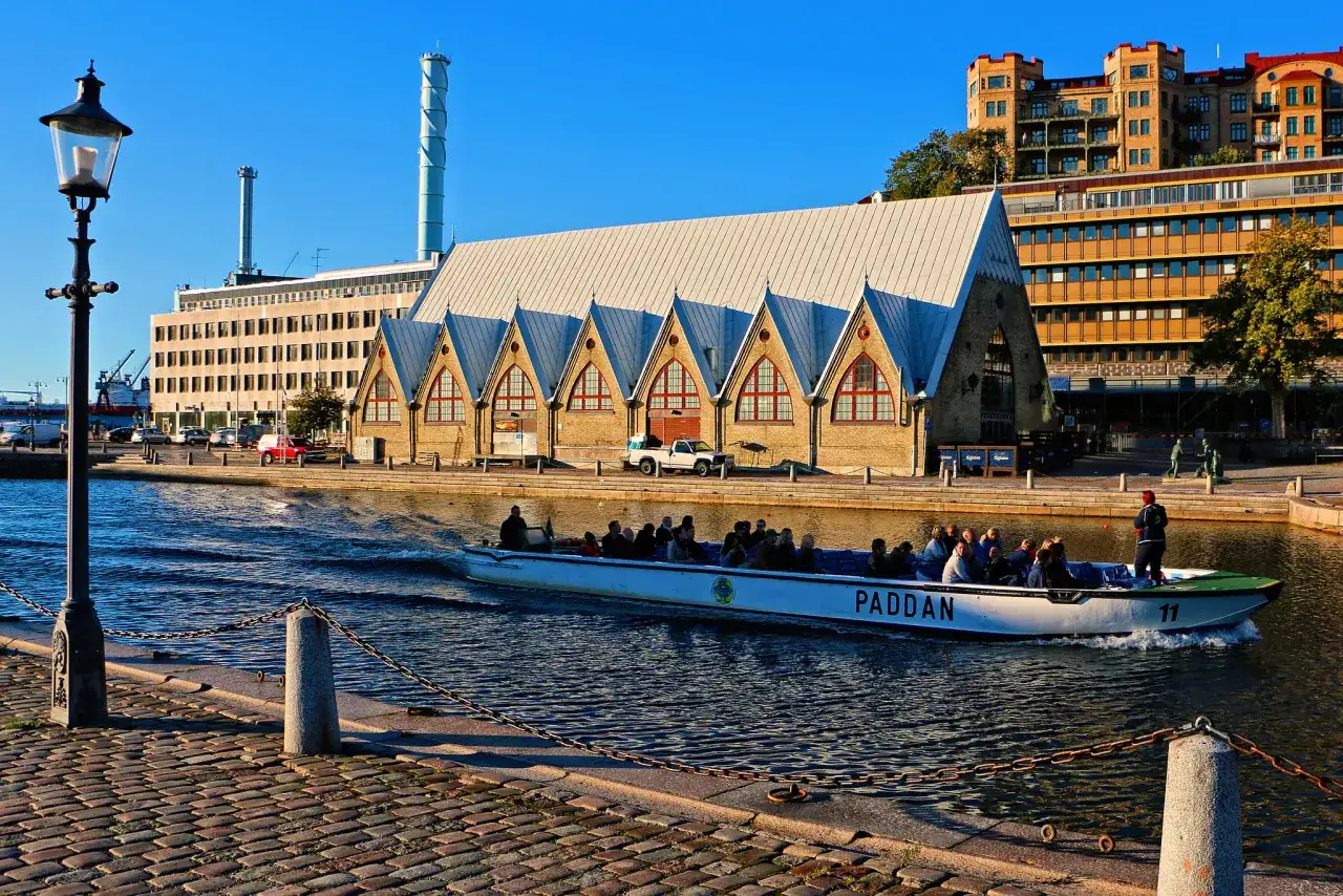 Göteborg Feskekôrka owoce morza