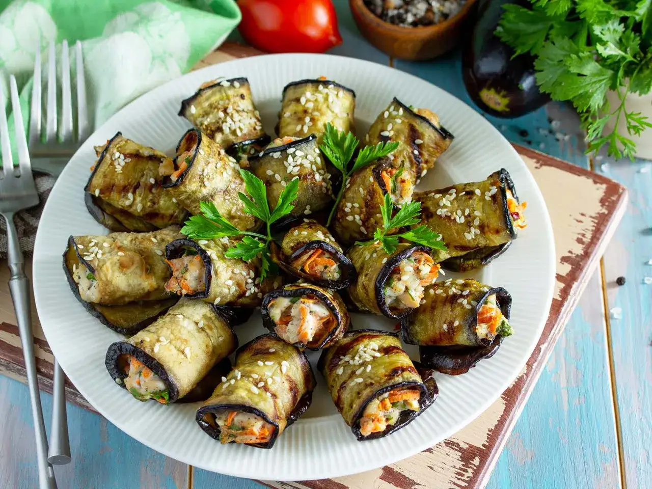 Aubergines grillées roulées feta menthe