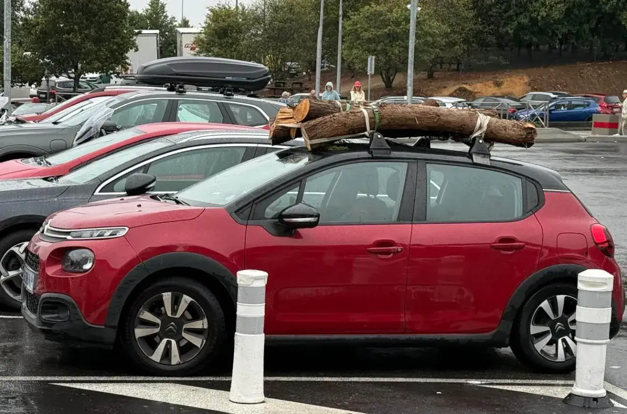 Citroën C3 parkowanie w mieście