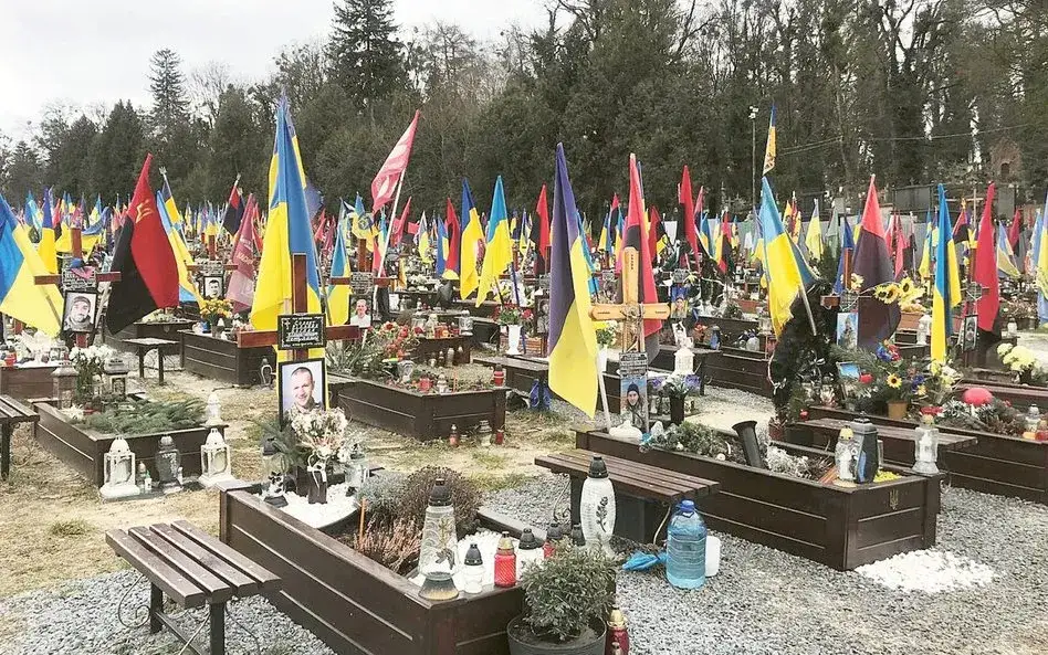Lwów życie codzienne wojna alarmy schrony