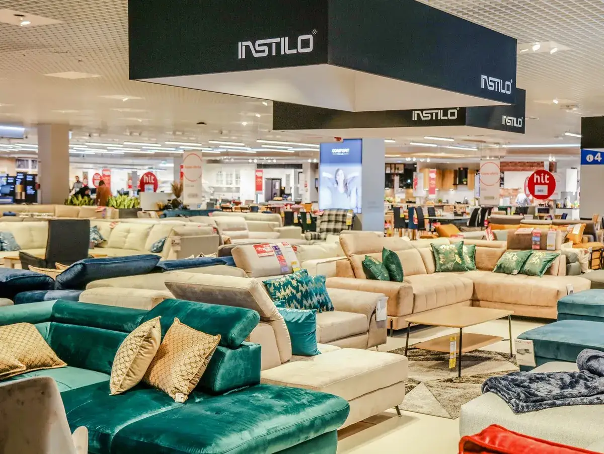 Agata Meble Radom wnętrze salonu ekspozycja