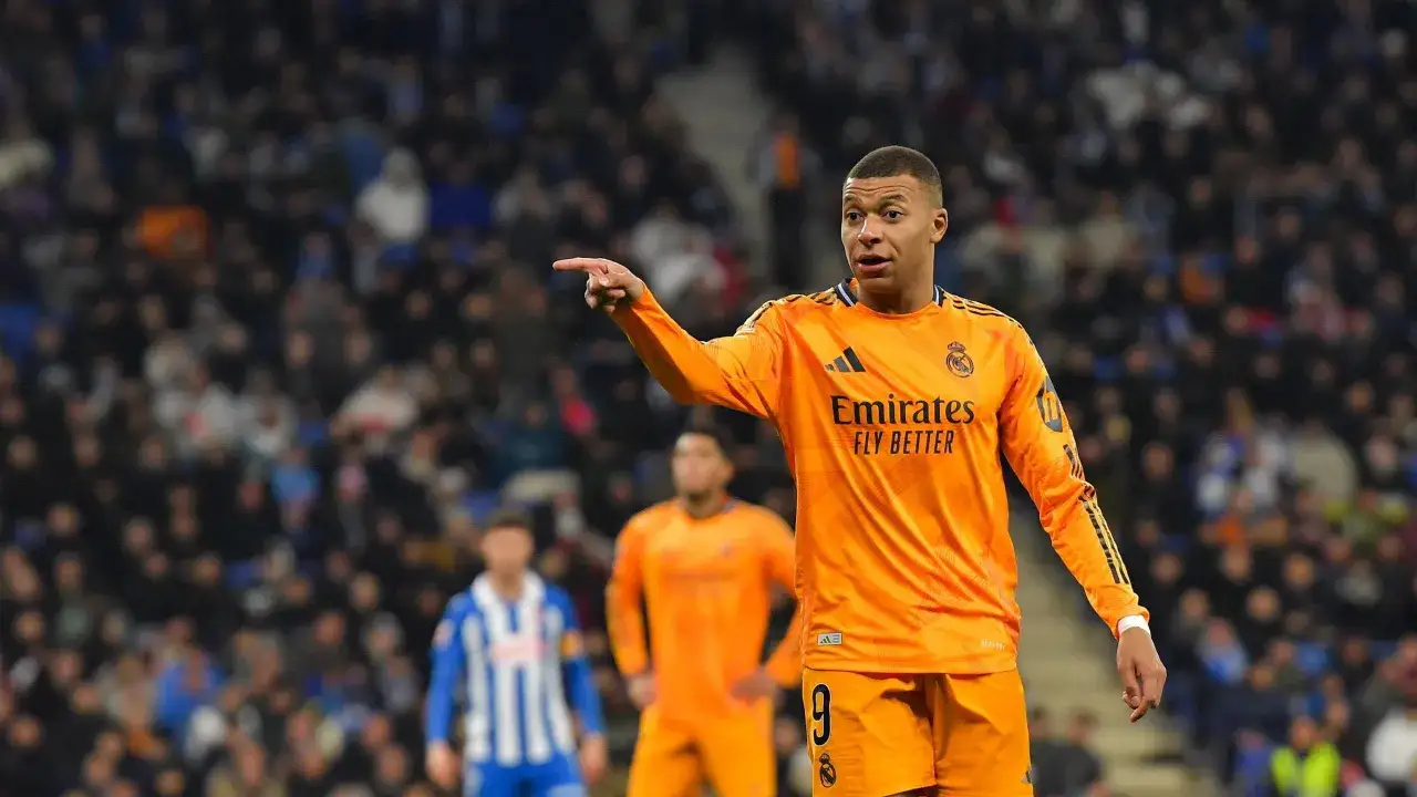 Zdjęcie Ile zarabiają piłkarze Realu Madryt? Zaskakujące kwoty i różnice