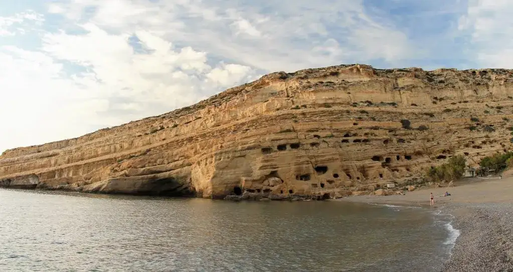 Plaża Matala Kreta jaskinie