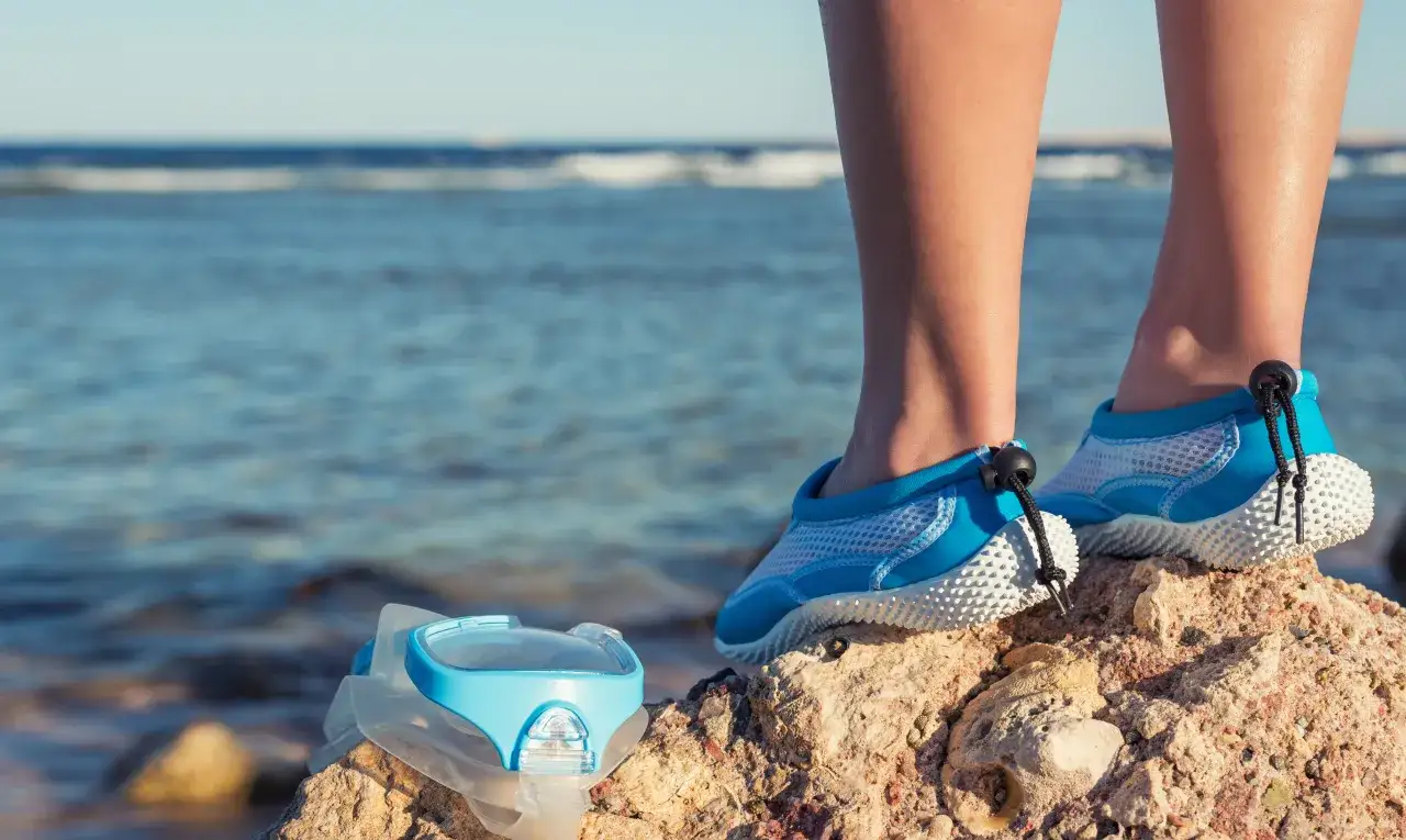 Buty do wody na kamieniste plaże Grecja