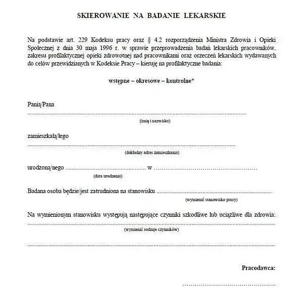 Fizjoterapeuta i pacjent rozmawiają, dokumenty medyczne, skierowanie