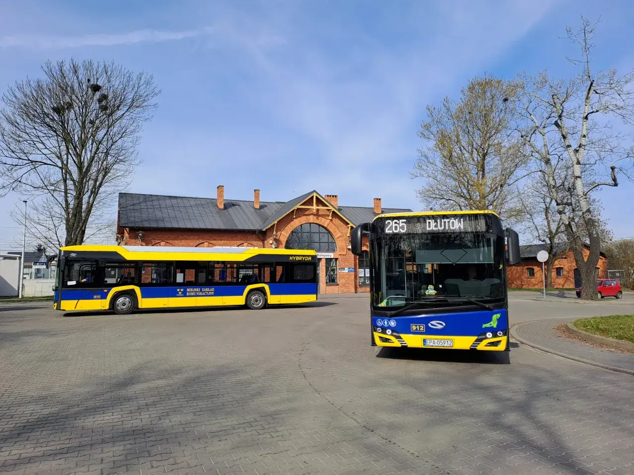 rozkład jazdy PKS Ł&oacute;dź Dłut&oacute;w