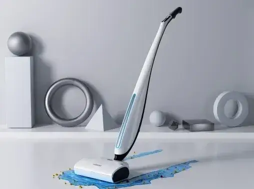 HIZERO i iPPAc Mop obok siebie na nowoczesnej podłodze