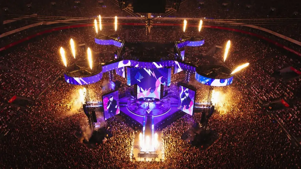 Scena 360 stopni koncert