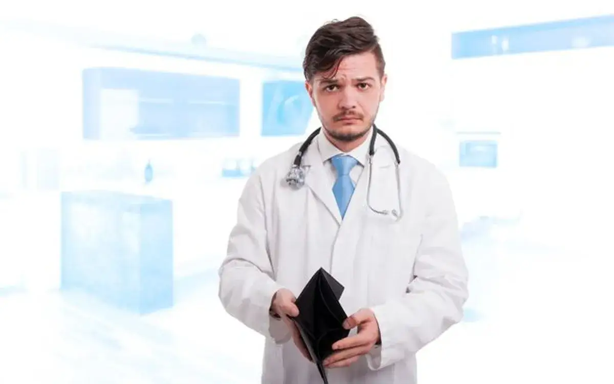 Lekarz na dyżurze w szpitalu