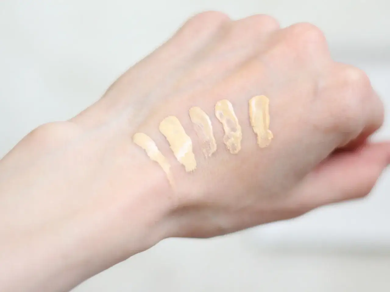 Jak dobrać odcień podkładu do twarzy Dior