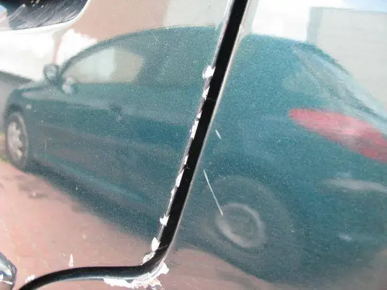 korozja samochodu przed lakierowaniem