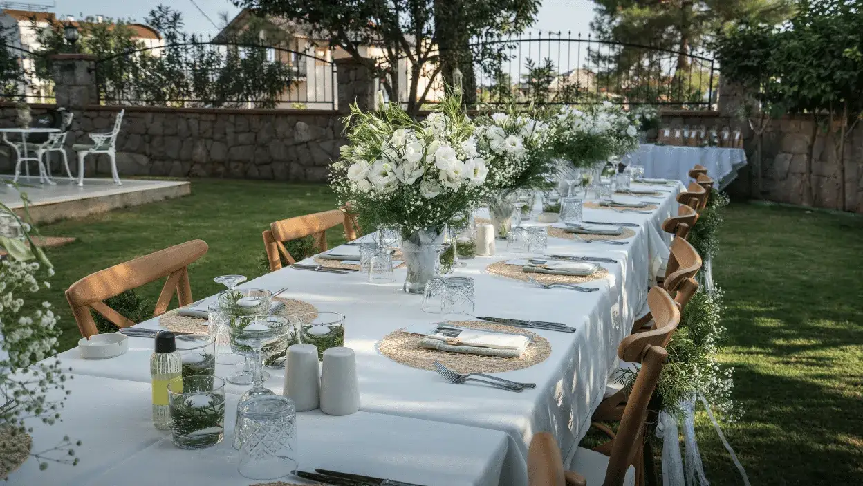 przyjęcie komunijne w ogrodzie dekoracje boho